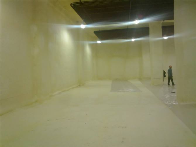 鄭明物流江蘇鹽城冷庫聚氨酯噴涂現(xiàn)場